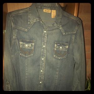 wrangler denim button down shirt